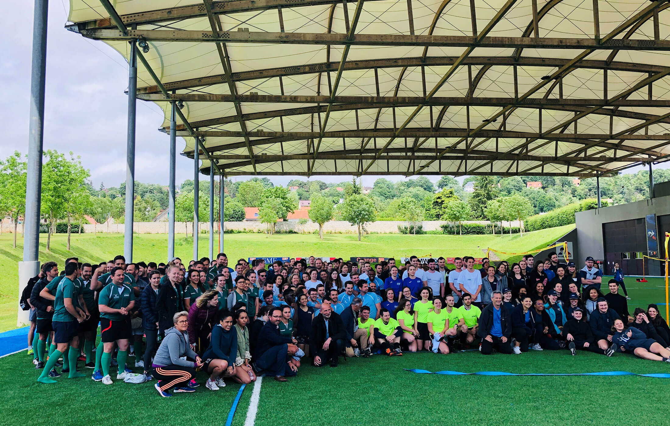 Photo de groupe Tournoi Invictus I KPMG I Événement entreprise I Team One Groupe I Agence de conseil et relations publics Toulouse